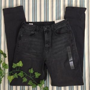 BNWT Black Stretch Curvy Mom Jeans